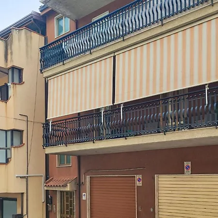 Iside House Apartment *