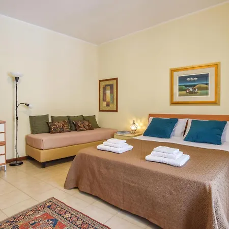 Apartment Iside House *