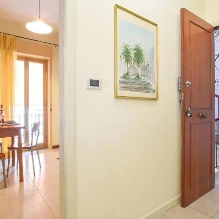 Iside House Apartment Giardini-Naxos