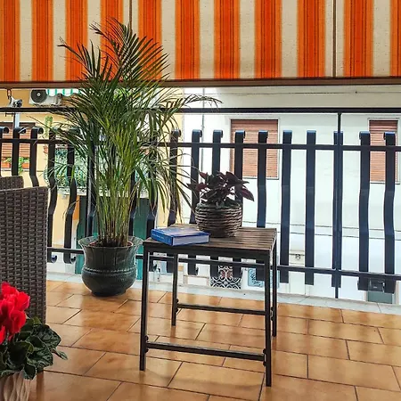 Iside House Apartment *